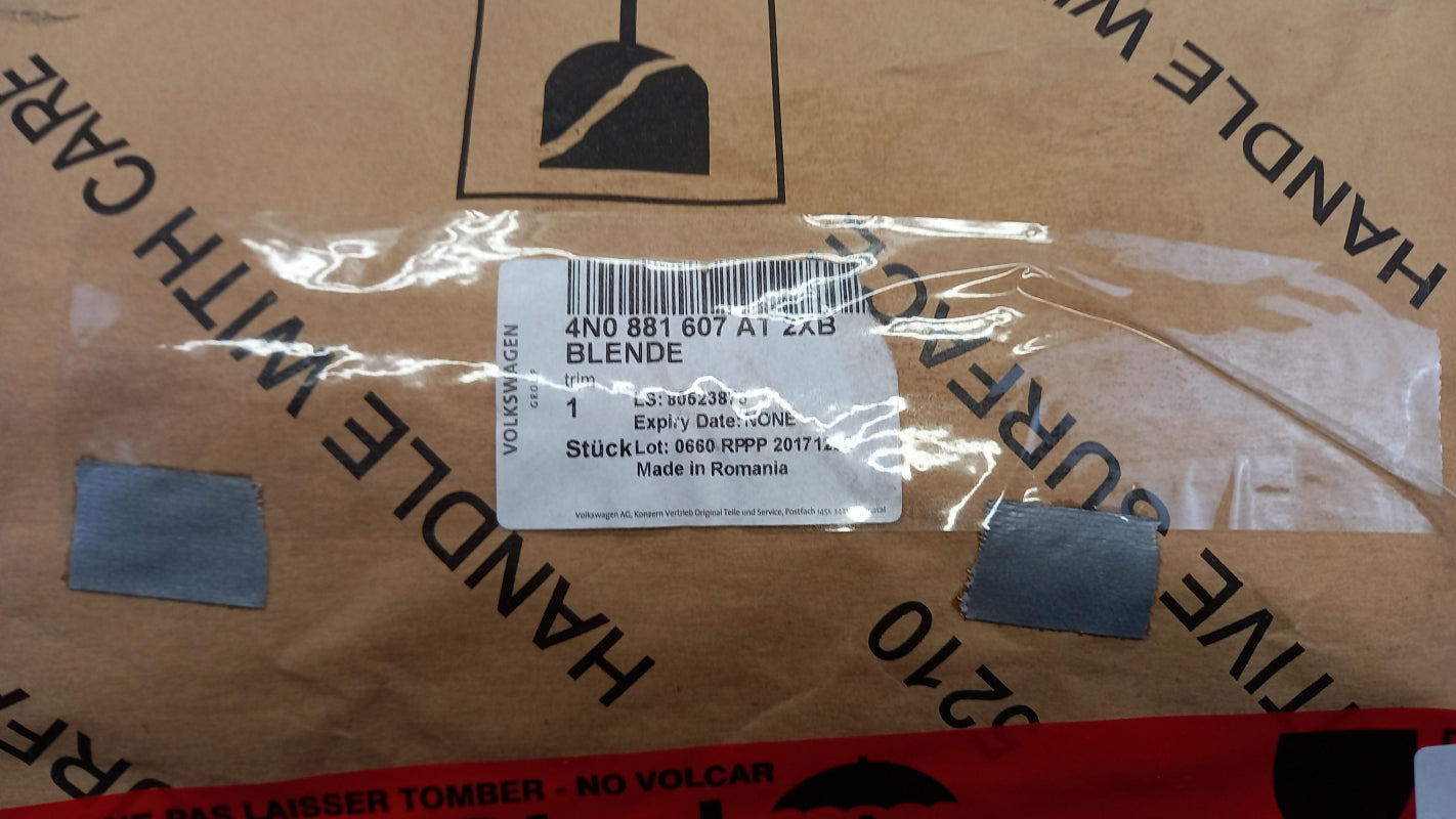 Original AUDI A8 4N Rückenlehnenbezug Zierleiste walnußwurzel 4N0881607AT2XB