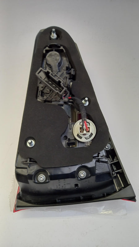 Original SEAT Ateca 2016- Heckleuchte Rückleuchte RHD Innen Rechts 575945308E