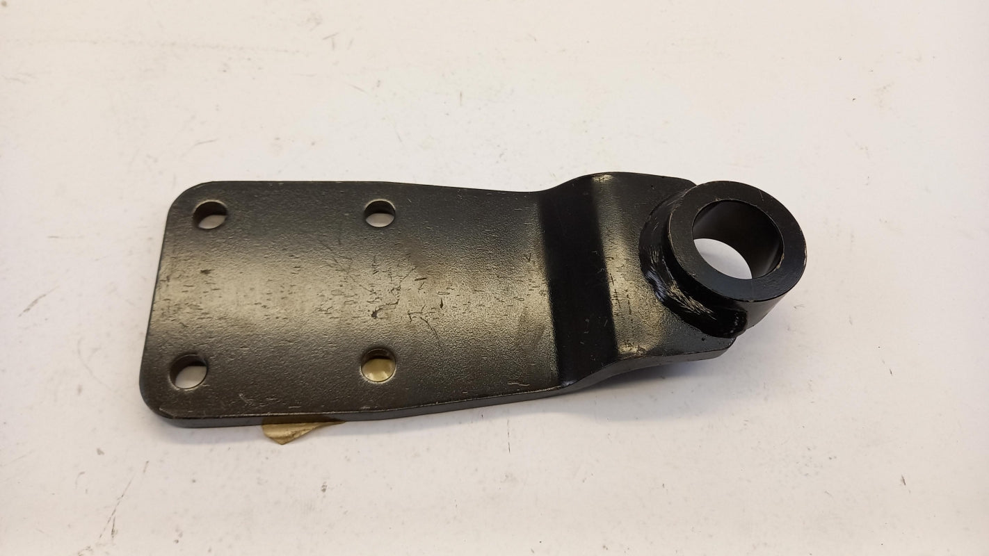 Original OE MERCEDES-BENZ Halter A6753202778