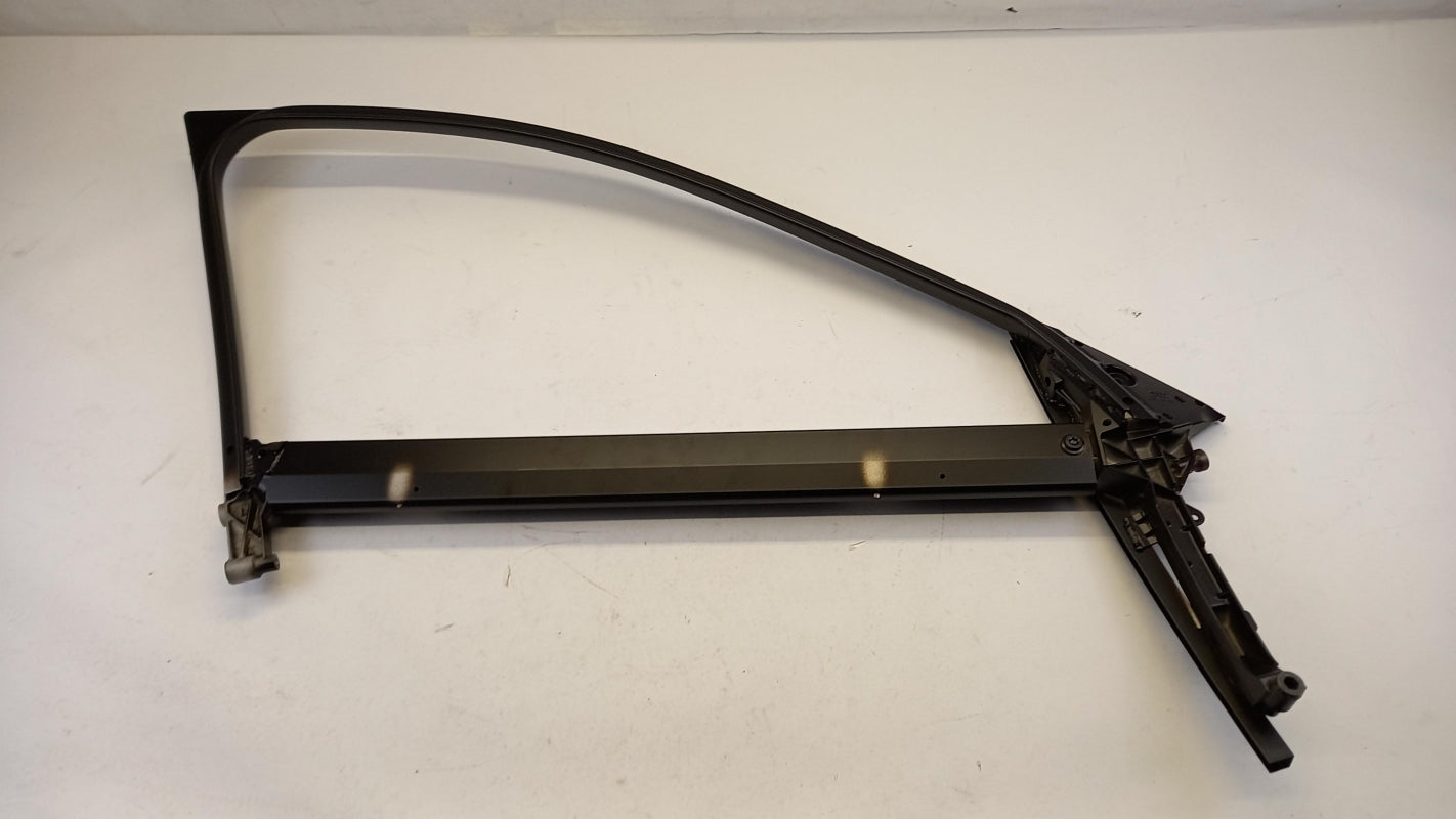 Original AUDI A3 RS3 (8P) Fensterrahmen vorne links 8P4837629