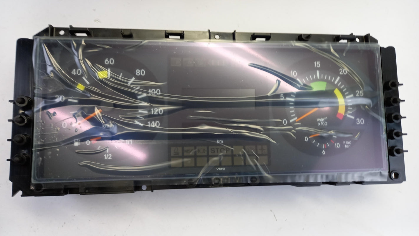 Original MERCEDES-BENZ Atego Kombiinstrument Tacho A0014467521