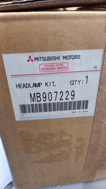 Original OE MITSUBISHI Scheinwerfer MB907229