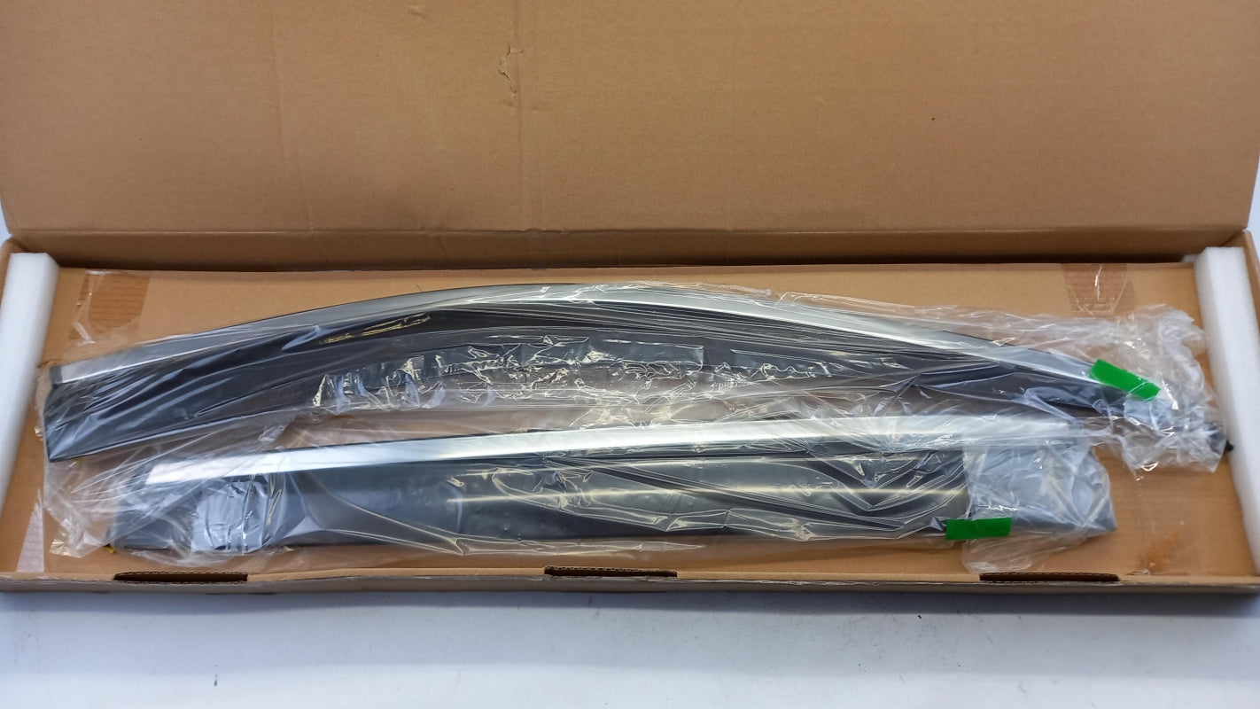 Original OE NISSAN Windabweiser H08004CC0A