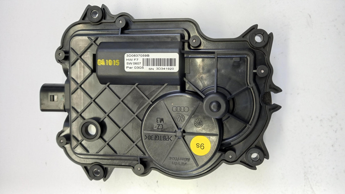 Original OE Volkswagen Elektromotor 3D0837059B