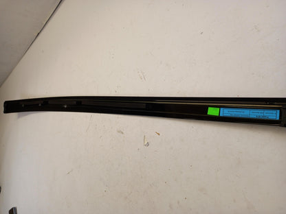 Original MERCEDES-BENZ B-klasse W246 Panoramadach Zierleiste rechts A2466901482