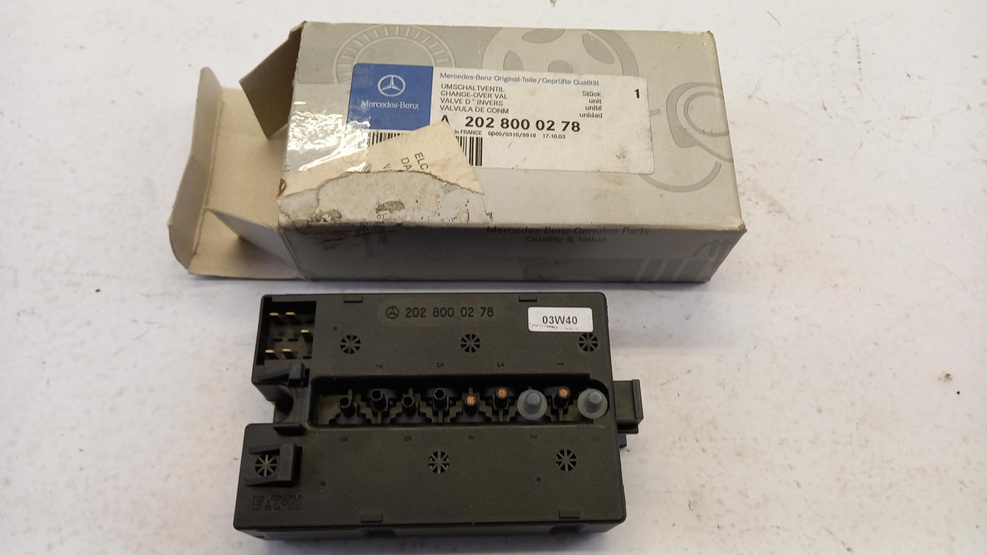 Original OE MERCEDES-BENZ Steuergerät A2028000278