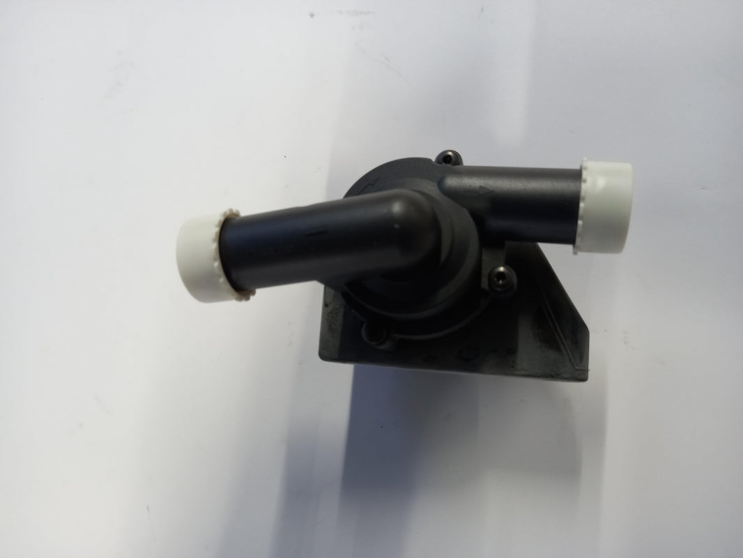 Original AUDI A4 A6 RS6 VW Passat 3B SKODA Superb  Zusatzwasserpumpe 078121601B