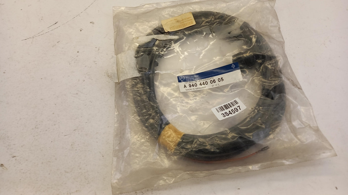 Original OE MERCEDES-BENZ Kabelbaum A9404400605