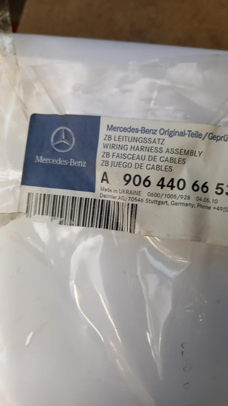Original OE MERCEDES-BENZ Kabelbaum A9064406653