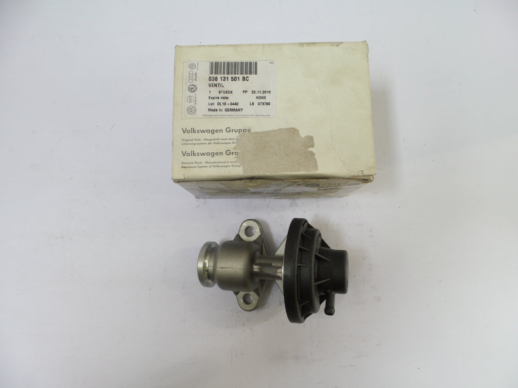 Original VW Golf Caddy Abgasrückführung AGR Ventil 038131501BC
