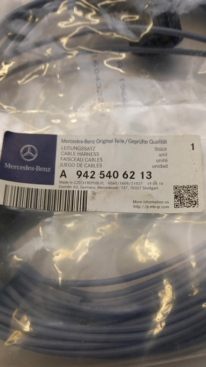 Original OE MERCEDES-BENZ Kabelbaum A9425406213