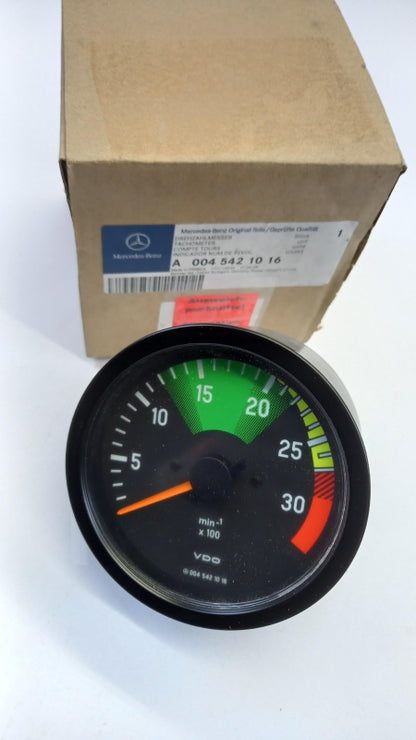 Original OE MERCEDES-BENZ Kraftstoffdruck Sensor A0045421016