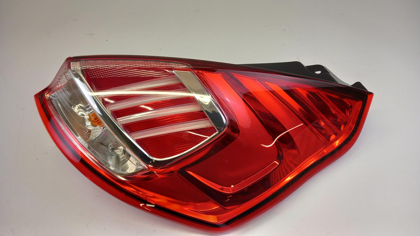 Original OE FORD Heckleuchte 5574148