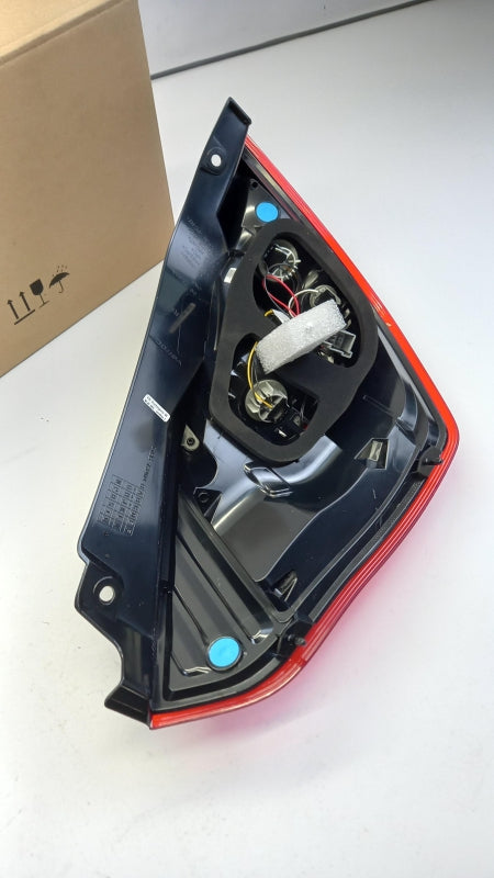 Original OE FORD Heckleuchte 5574148