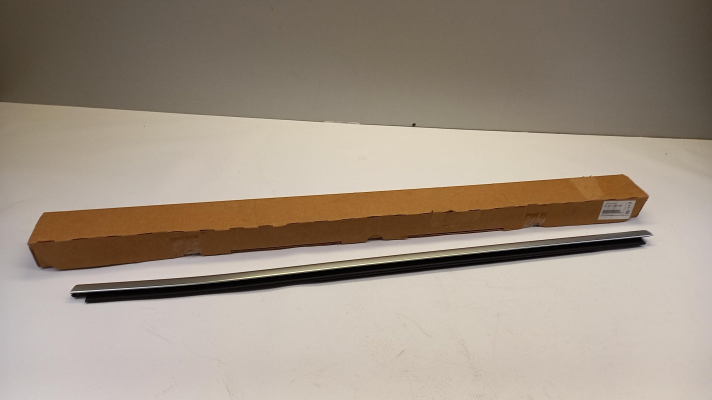 Original OE BMW door window seal 51357444066 