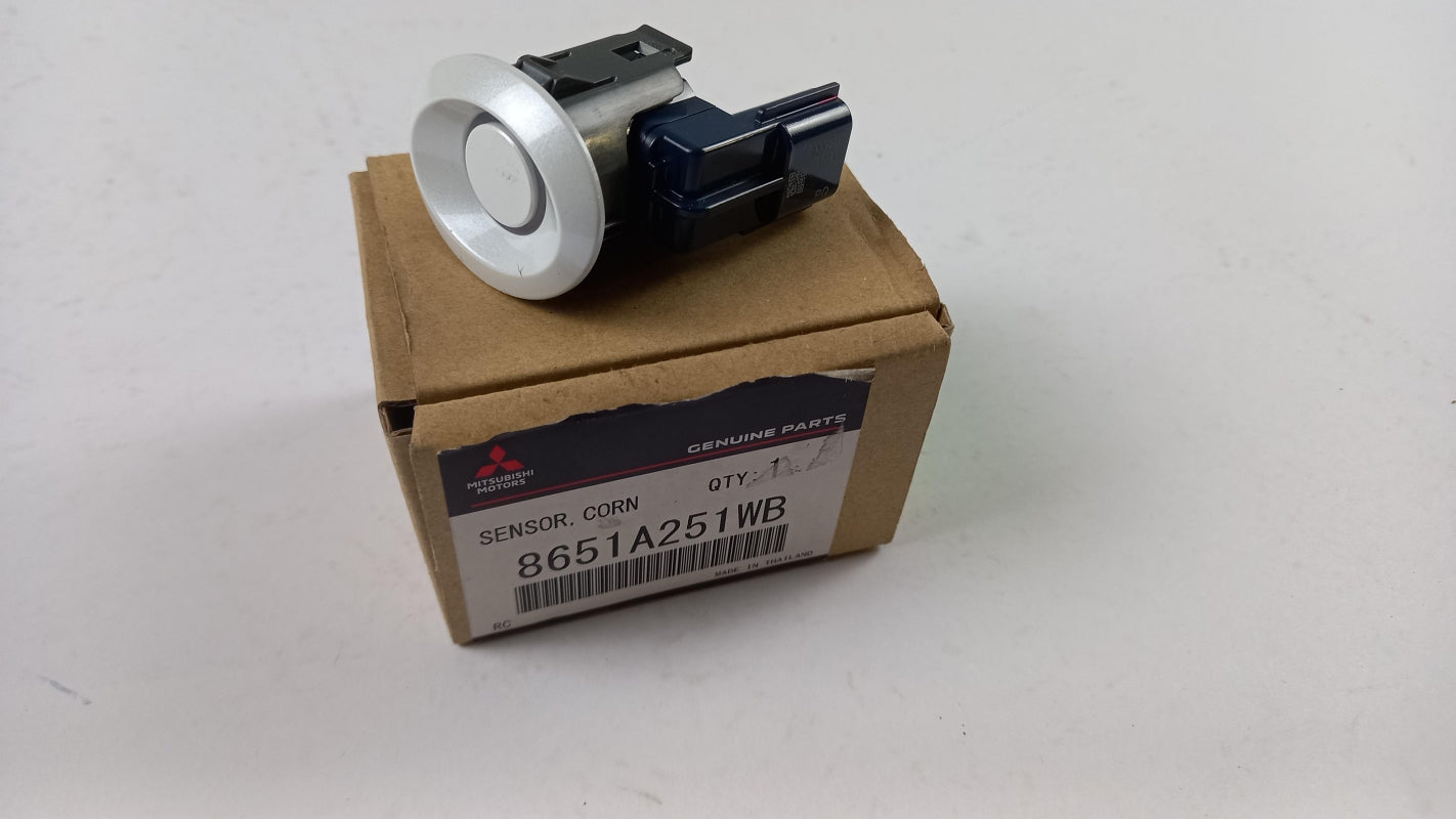 Original OE MITSUBISHI Parksensor 8651A251WB