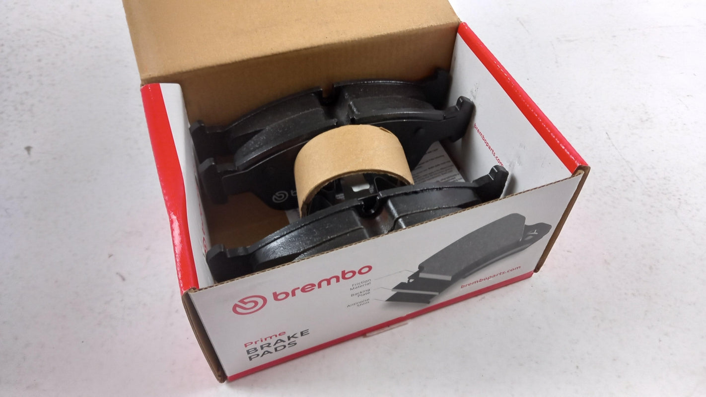 BREMBO Bremsbeläge für BMW 1 E81 E87 3 E90 E91 P06035