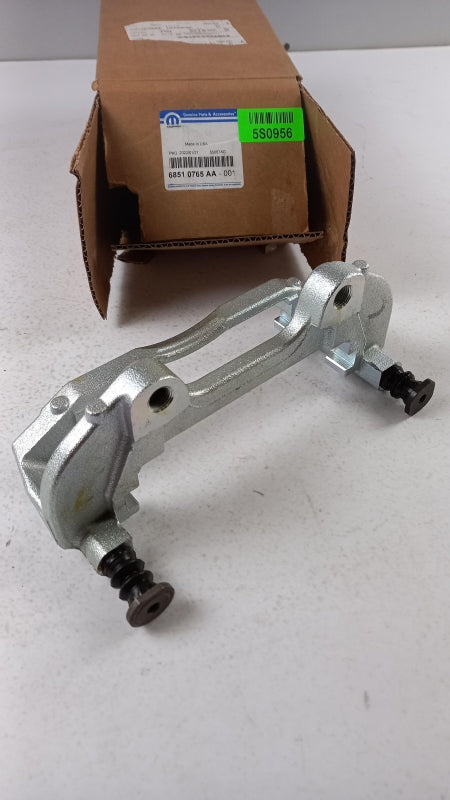 Original OE FIAT Bremssattel Träger K68510765AA