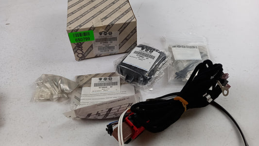 Original ALFA ROMEO Giulietta ECU U-Connect Multimedia Montagesatz 71808558