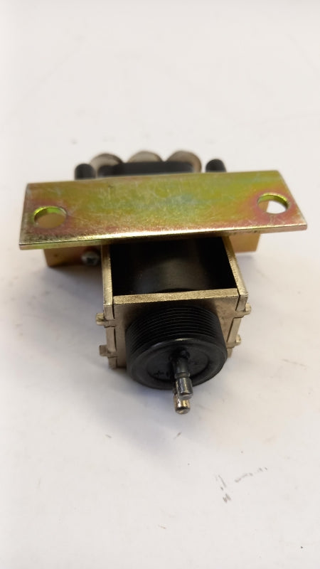 Original OE MERCEDES-BENZ Magnetventil A0039979436