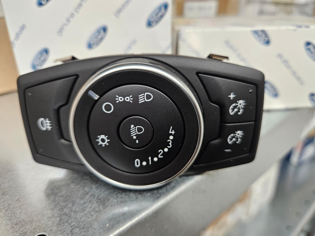 Original OE FORD headlight switch 1904320 