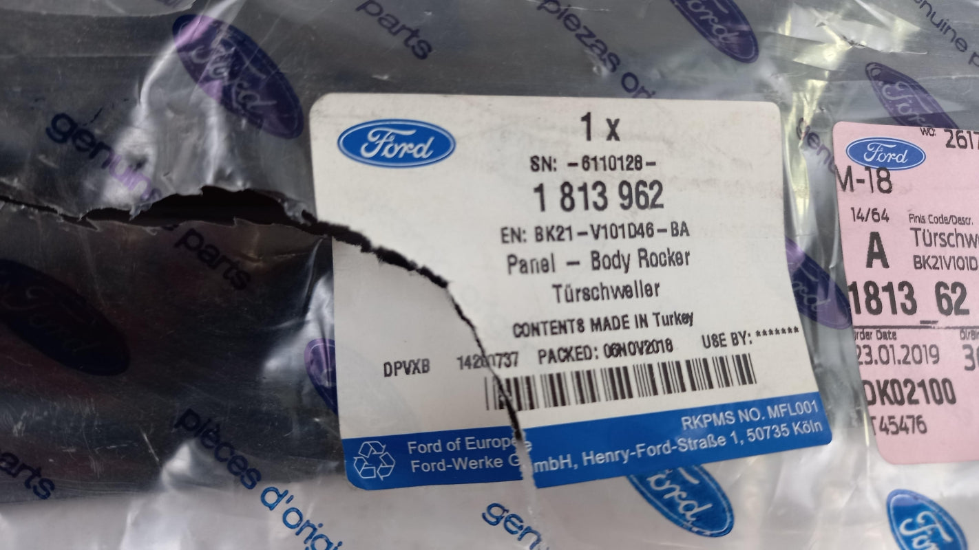 Original OE FORD Seitenverstärkung 1813962