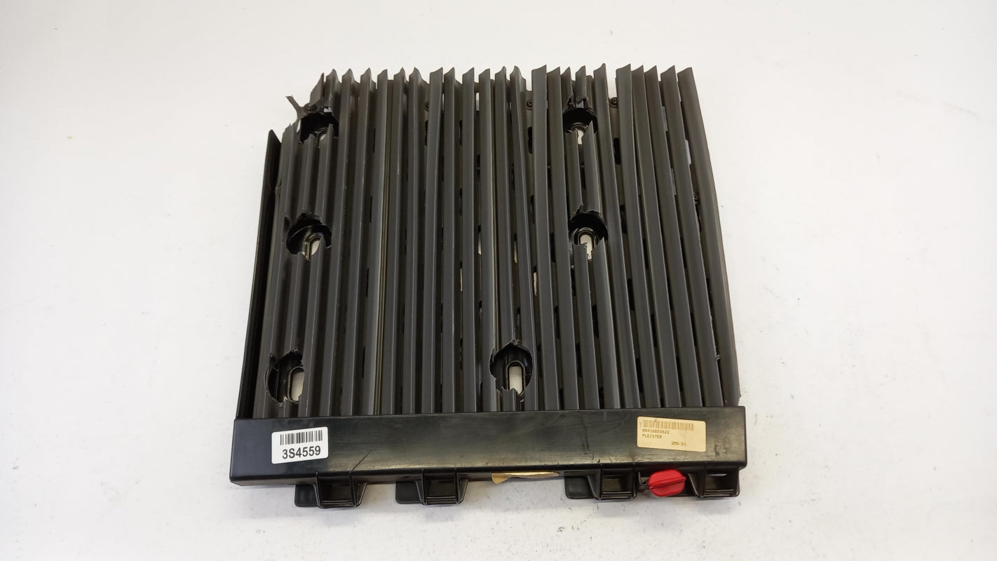 Original MERCEDES-BENZ Actros Spritzschutz links A9418803822