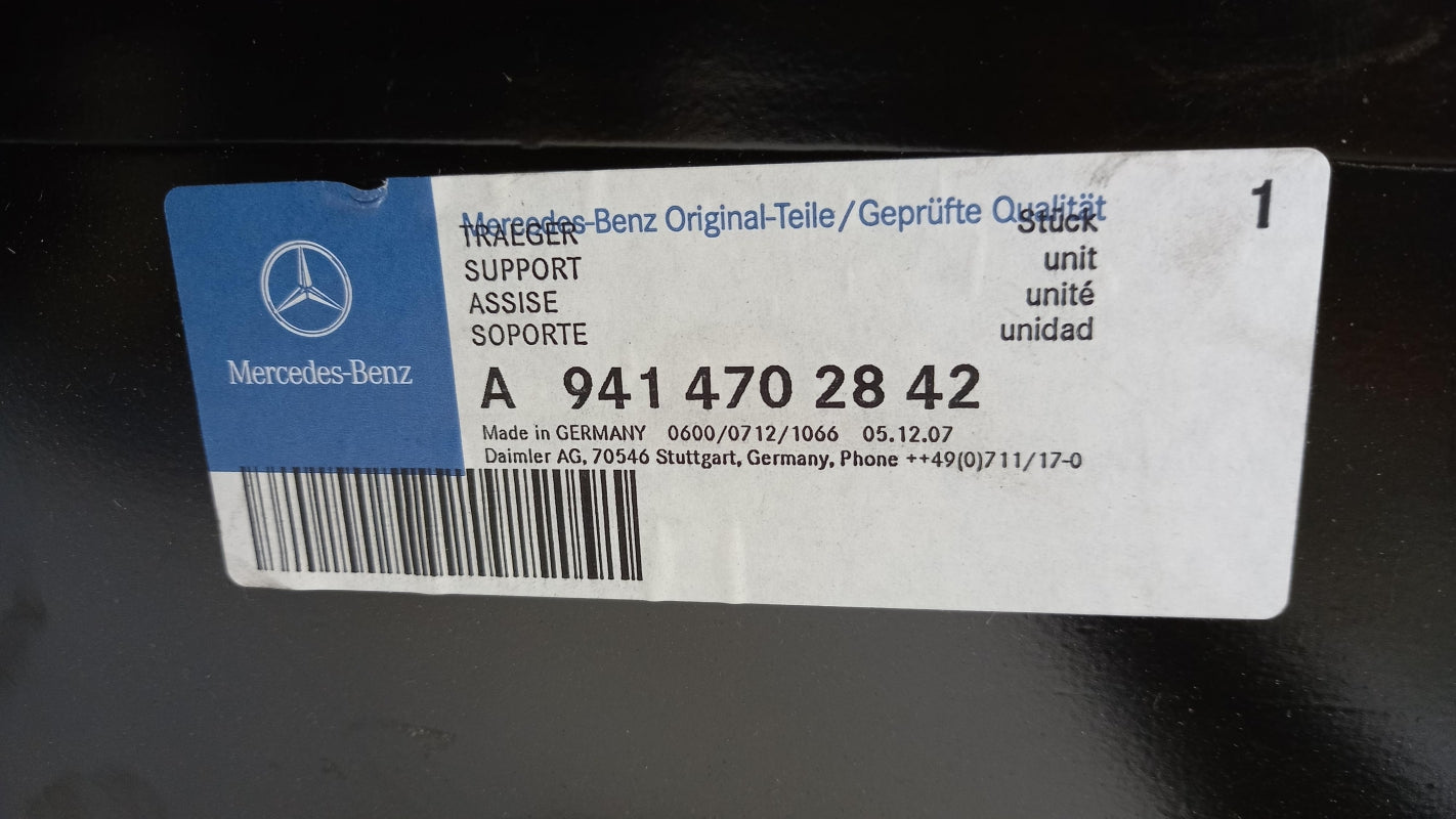 Original MERCEDES-BENZ Actros Axor Kraftstoffbehälter Halteband A9414702842