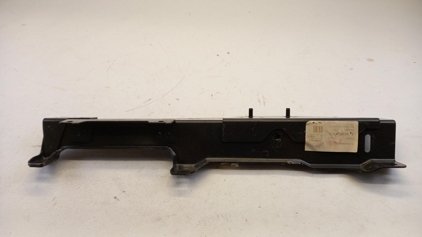 Original MERCEDES-BENZ Actros Stoßfänger Halterung vorne links A9438800414