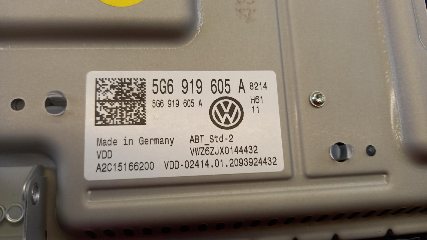 Original VW Tiguan T-Roc T-Cross Golf Passat Touran Anzeigeeinheit 8" 5G6919605A