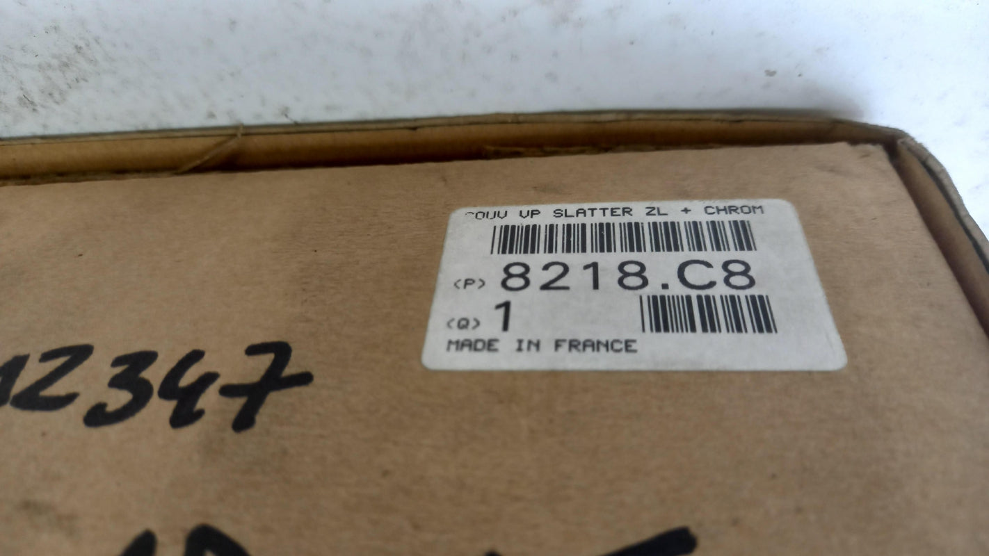 Original PEUGEOT 206 Handschuhfach Deckel 8218C8