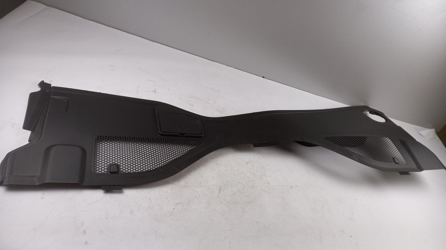 Original OE Volkswagen Wasserabweiser 4G8819447E9B9