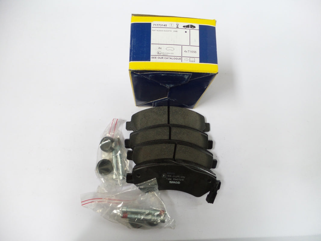 Original OE FIAT Bremsbeläge 71773145