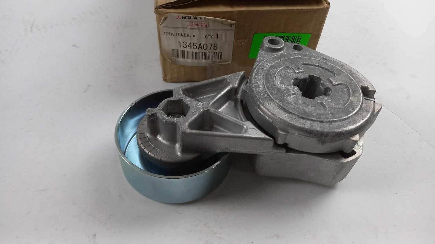 Original OE MITSUBISHI Riemenspanner 1345A078
