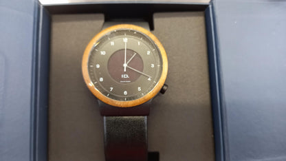 Original Volkswagen ID. Solar Armbanduhr 40mm Holzgehäuse schwarz 11G050800