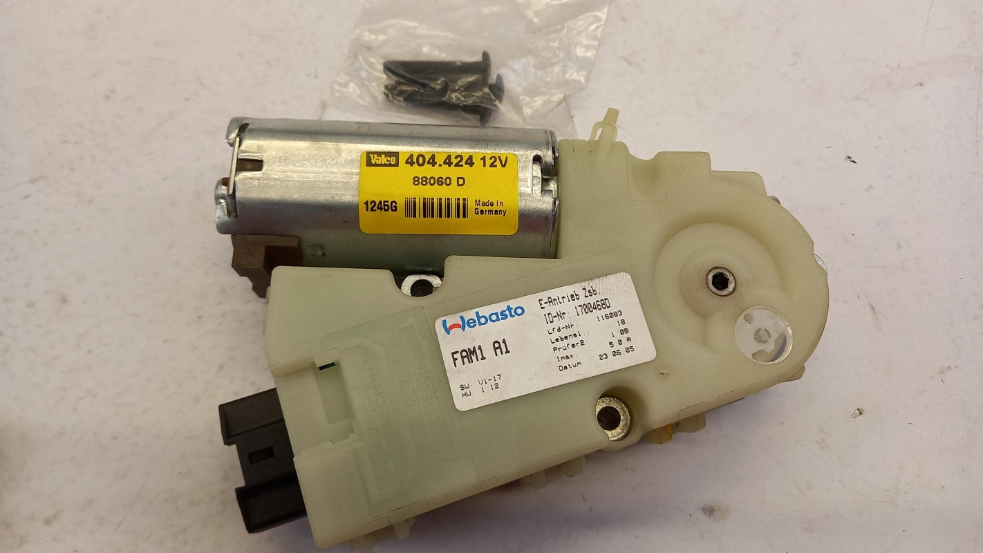 Original OE Peugeot Elektromotor 8401T2