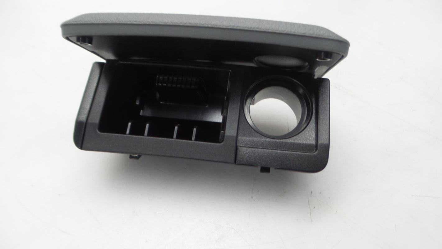 Original SKODA Octavia I '96-'10 Aschenbecher hellgrau vorne 1U08579625SE