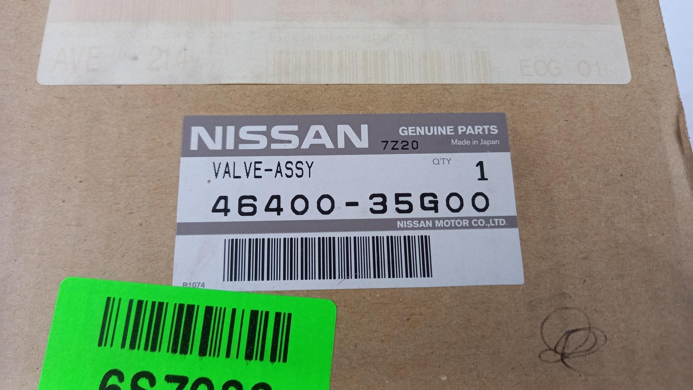 Original NISSAN Datsun Truck D21 Ventil 4640035G00