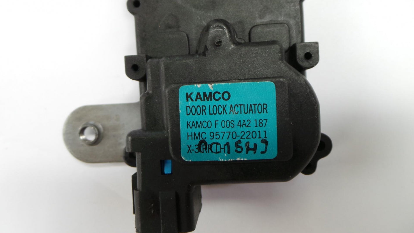 Original HYUNDAI Accent I '94-'99 Türschloss hinten links 9577022011