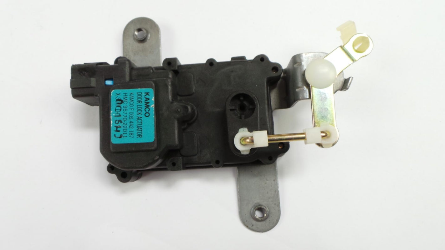 Original HYUNDAI Accent I '94-'99 Türschloss hinten links 9577022011