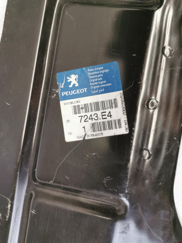 Original OE Peugeot Heckblech Verstärkung 7243E4