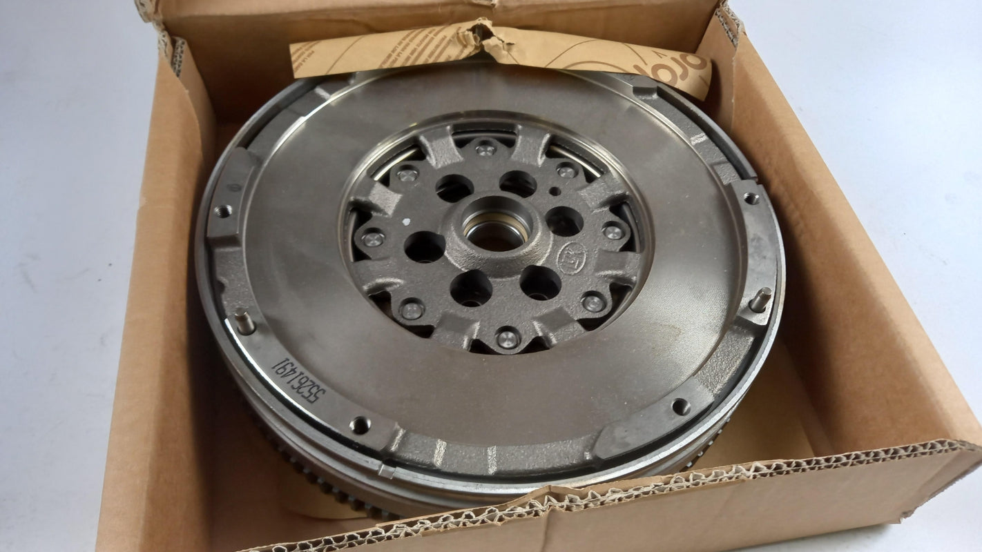 Original OE FIAT 500X 1.6 Jeep Renegade Schwungrad 55261491