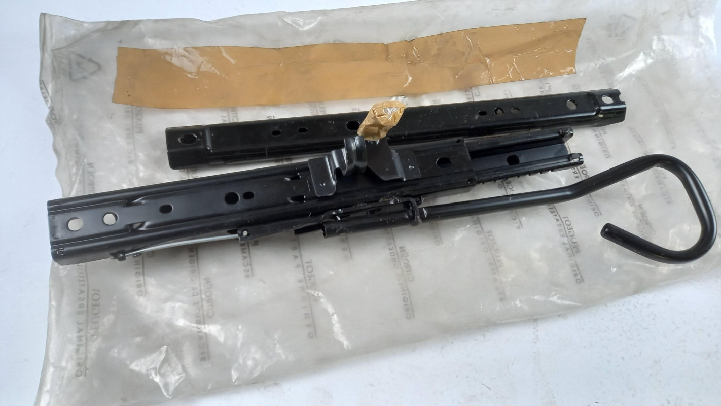 Original OE Peugeot Rahmen 8916K2