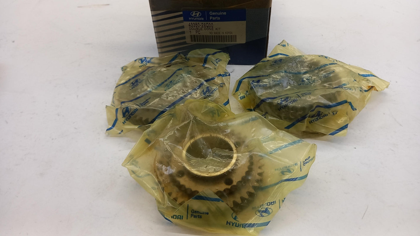 Original OE HYUNDAI/KIA transmission gear set 4335028Q00 