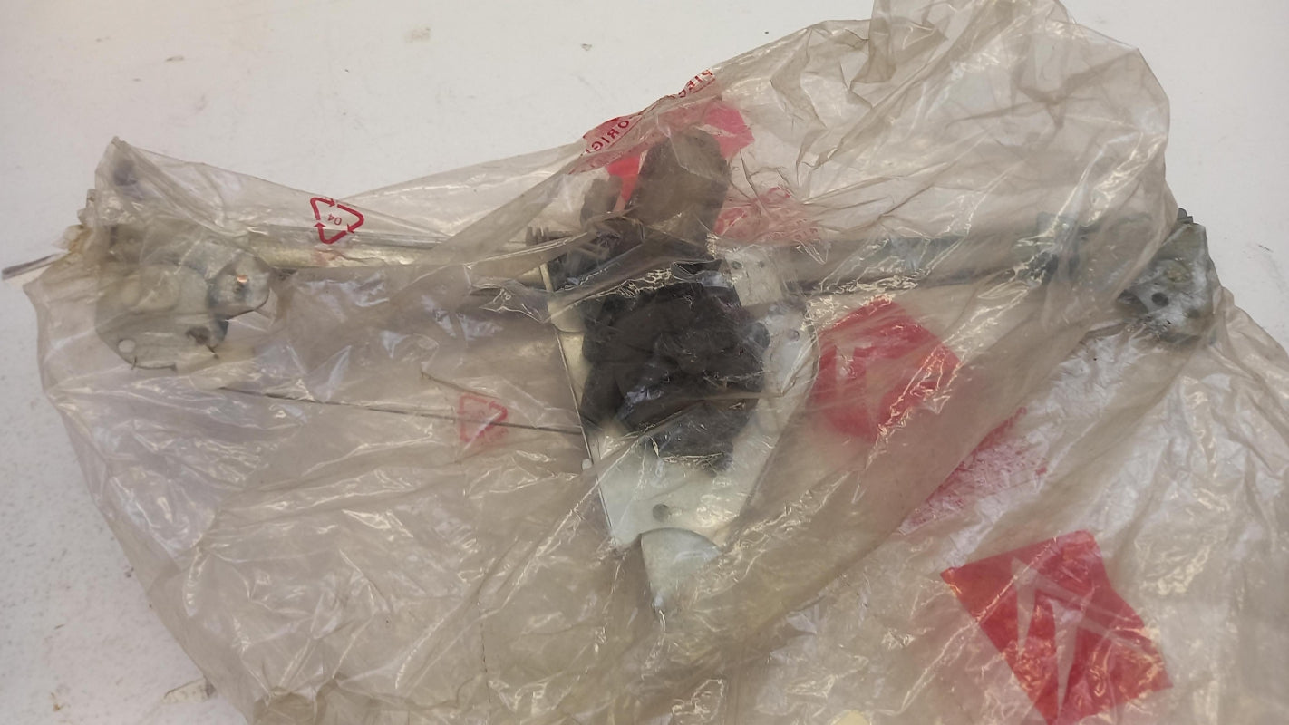 Original CITROËN Xantia I II window regulator front left 9221F8 