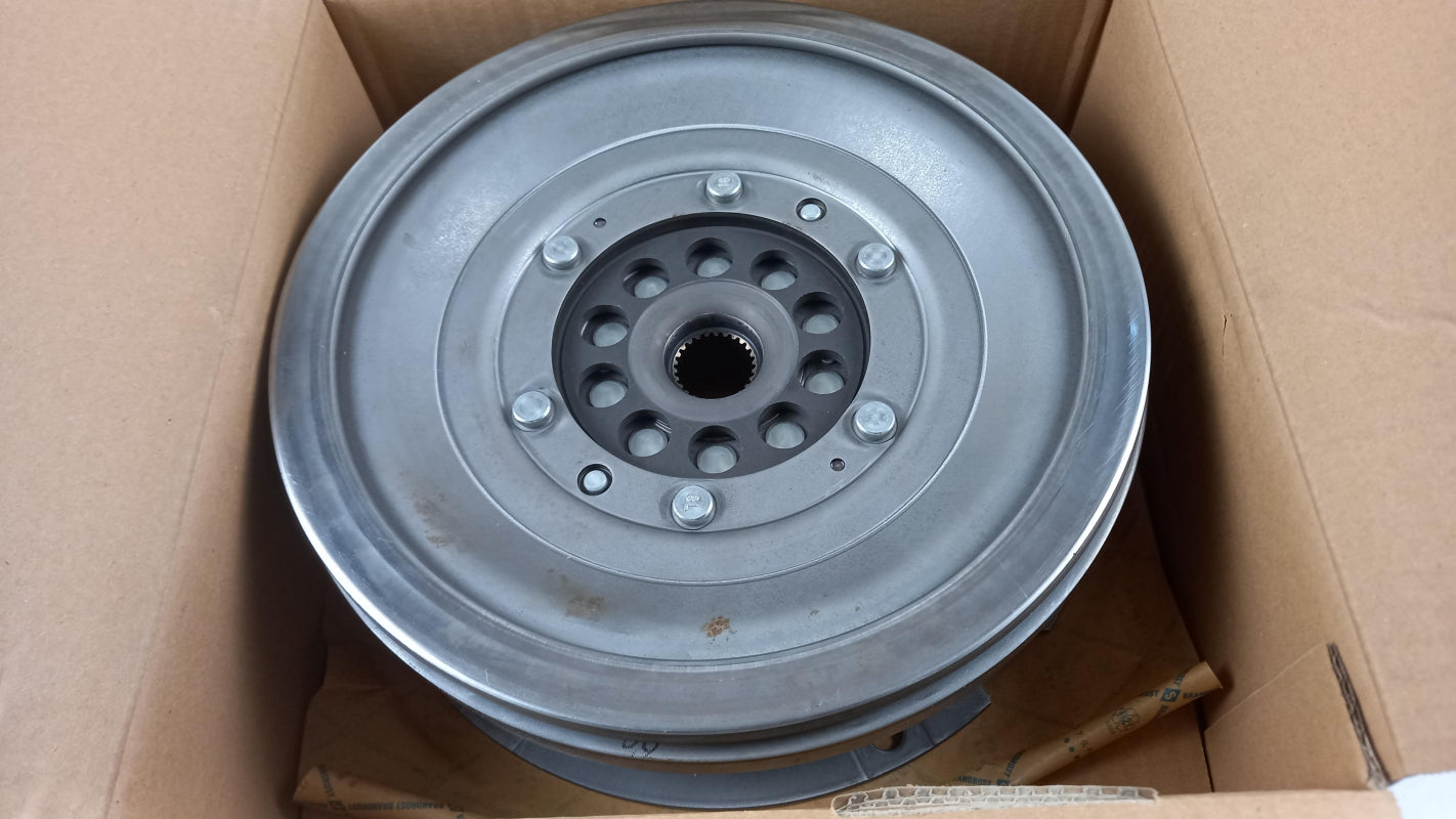 Original AUDI A4 2008-2016 A5 2010-2017 A6 2011-2018 Flywheel 0B5105317J 