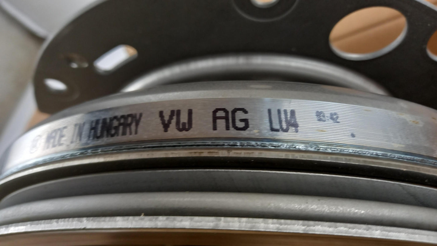 Original AUDI A4 2008-2016 A5 2010-2017 A6 2011-2018 Schwungrad 0B5105317J