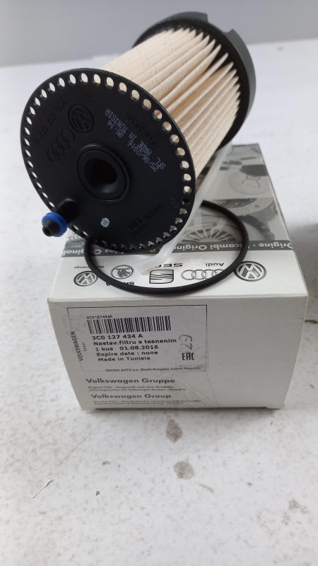 Original VW Caddy Tiguan Touran SKODA Superb 2.0TDI Kraftstofffilter 3C0127434A