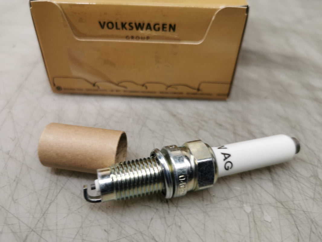 Original VOLKSWAGEN Polo UP SKODA Fabia SEAT Arona Leon Zündkerze 04C905606A