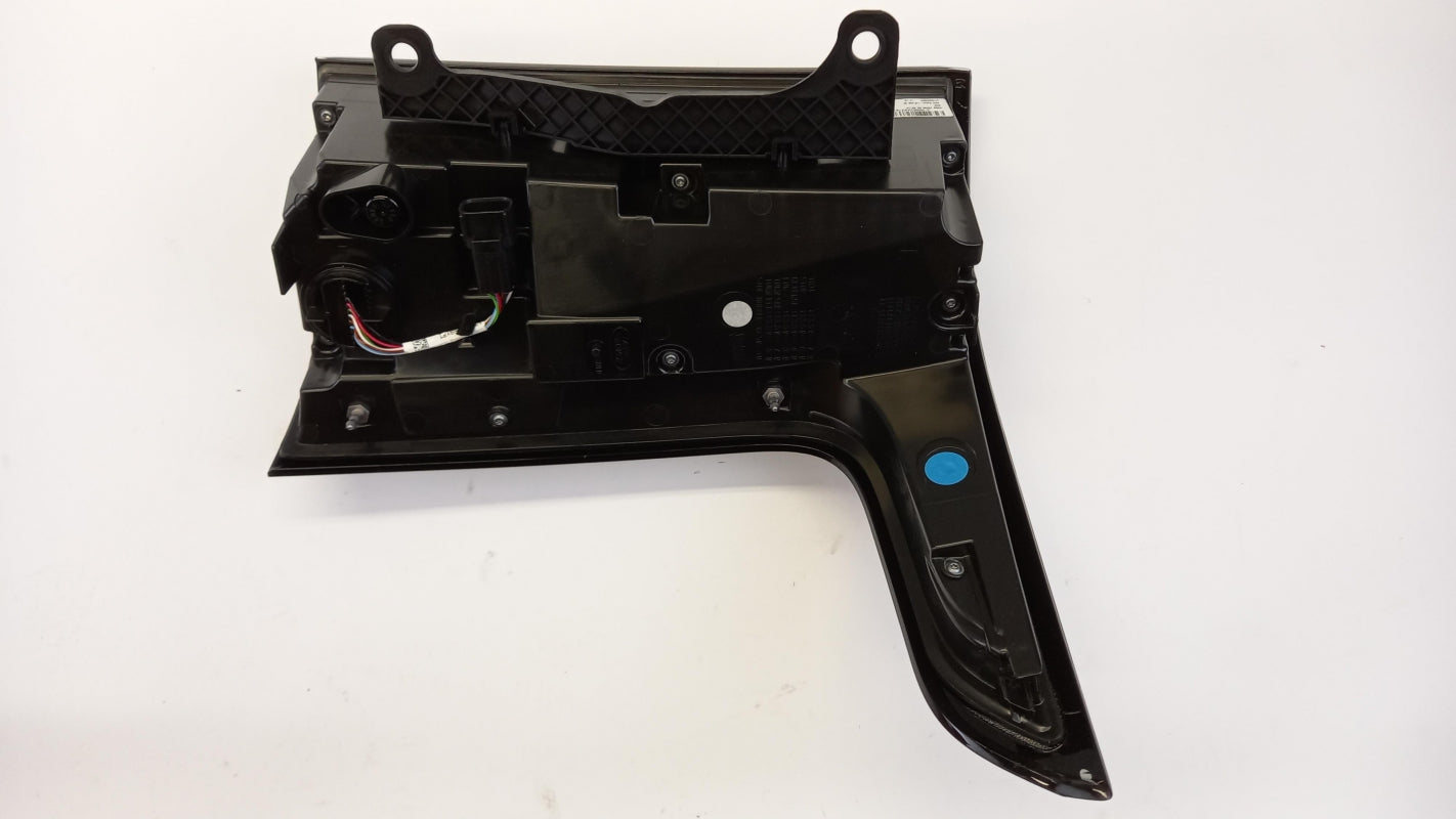 Original OE LAND ROVER Heckleuchte LR061682